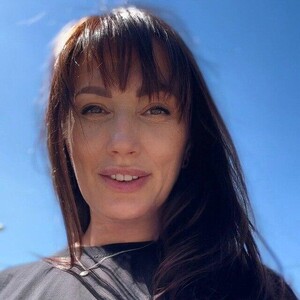 Woman_Insight live cam video preview