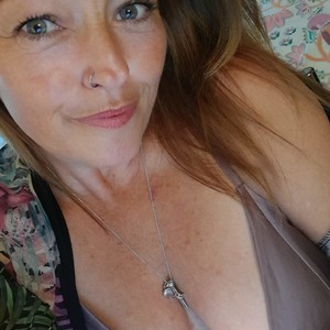 Winnierose webcam profile - British
